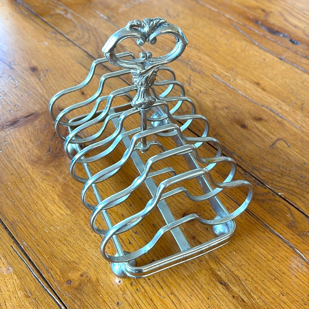 Vintage Gothic English Silver Plated Toast Rack 6 Piece Bread Holder